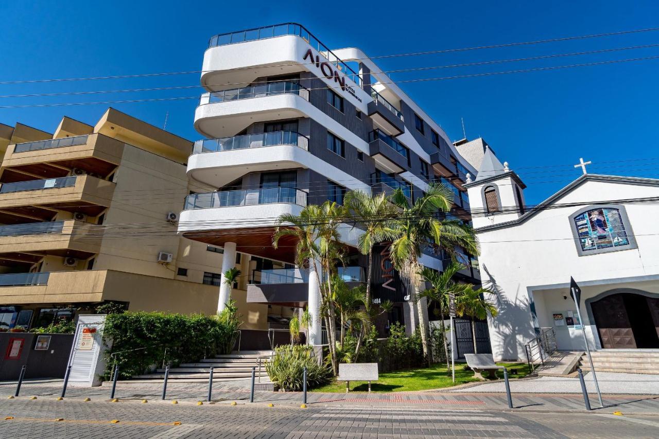 Aion Suítes no Centro de Bombinhas - Exclusivo Loft Pertinho da Praia Exterior foto
